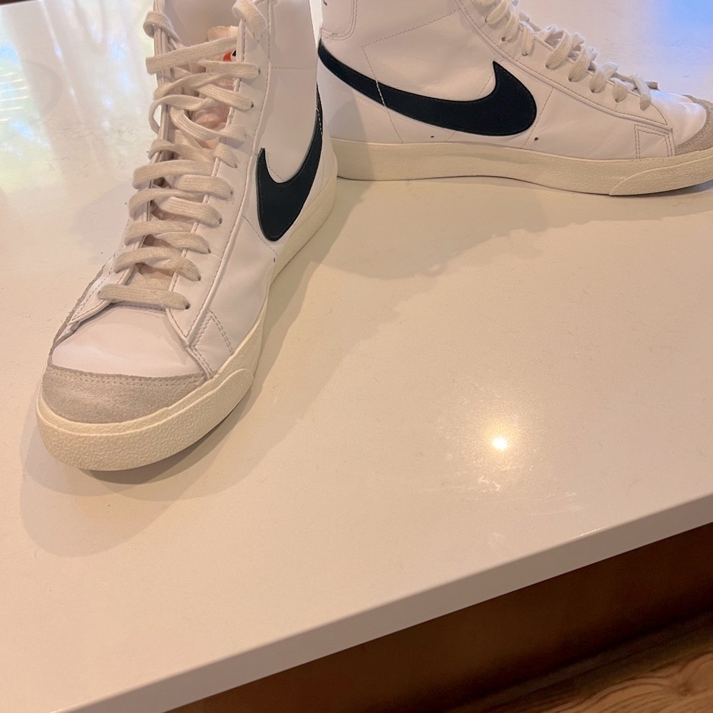 Nike Blazer Mid 77